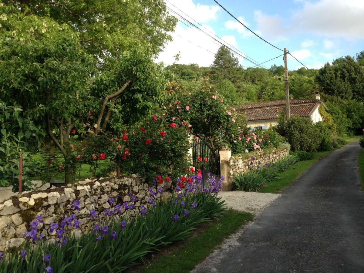 Bed and Breakfast La Petite Provence De Touron Pujols  Exterior foto